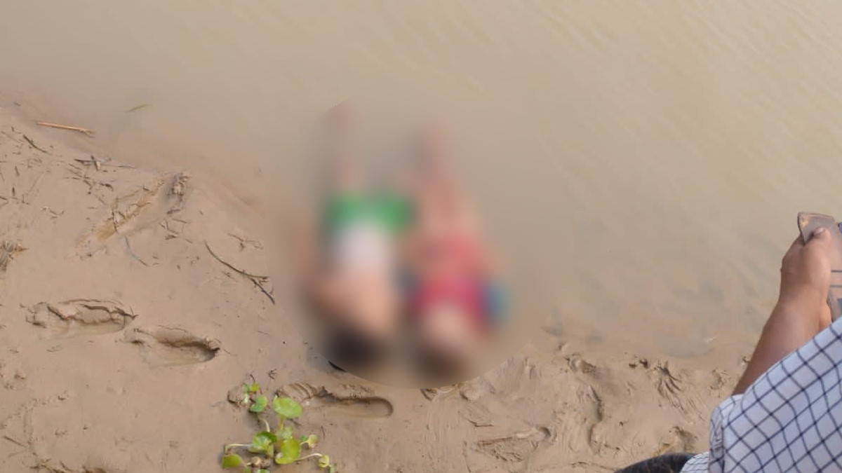 Uttar Pradesh Horror: యూపీలో దారుణం వీడియో ఇదిగో, నలుగురు బిడ్డల్ని పోషించలేక నదిలో ముంచి చంపేసిన తల్లి, ఇద్దరు చిన్నారులు మృతి, మరో ఇద్దరు అదృష్టవశాత్తు బతికిన వైనం..