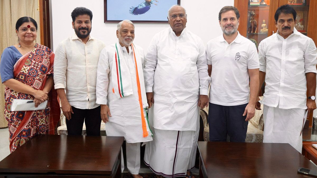 Keshava Rao Joins Congress: బీఆర్ఎస్‌కు మరో బిగ్ షాక్, మళ్లీ కాంగ్రెస్ పార్టీలో చేరిన రాజ్యసభ ఎంపీ కే కేశవరావు, వీడియో ఇదిగో..