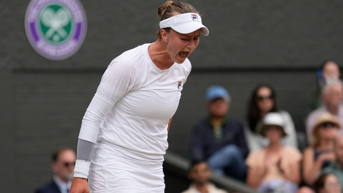 Barbora Krejcikova Wins Wimbledon: వింబ‌ల్డ‌న్ ఉమెన్స్ ట్రోఫీ విజేత‌గా  బార్బొరా క్రెజికోవా, కెరీర్‌లోనే తొలి వింబుల్డ‌న్ ట్రోఫీని కైవ‌సం చేసుకున్న సంచ‌ల‌నం