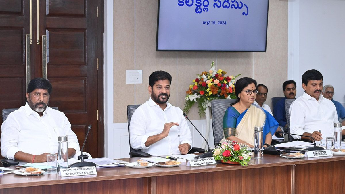 CM Revanth on Arogya Sri: సీఎం రేవంత్ గుడ్ న్యూస్.. రేషన్ కార్డు లేకున్నా ఆరోగ్య శ్రీ.. ప్రతీ ఒక్కరికీ డిజిటల్ హెల్త్ ప్రొఫైల్