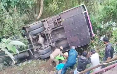 UP Road Accident: యూపీలో ఘోర రోడ్డు ప్రమాదం.. వ్యాను, బస్సు ఢీ.. పదిమంది దుర్మరణం.. మరో 27 మందికి తీవ్ర గాయాలు