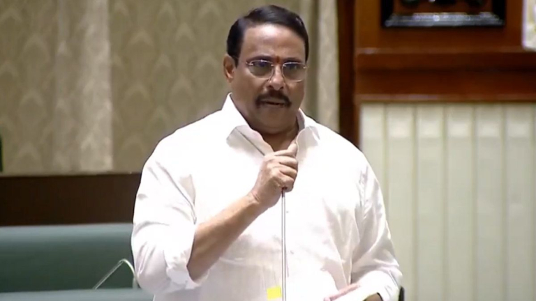 MLA Danam Nagender: అసెంబ్లీలో బూతులతో రెచ్చిపోయిన దానం నాగేందర్, తోలు తీస్తా, బయట తిరగనియ్య అంటూ బీఆర్ఎస్ ఎమ్మెల్యేలకు బెదిరింపులు, వీడియో ఇదిగో..