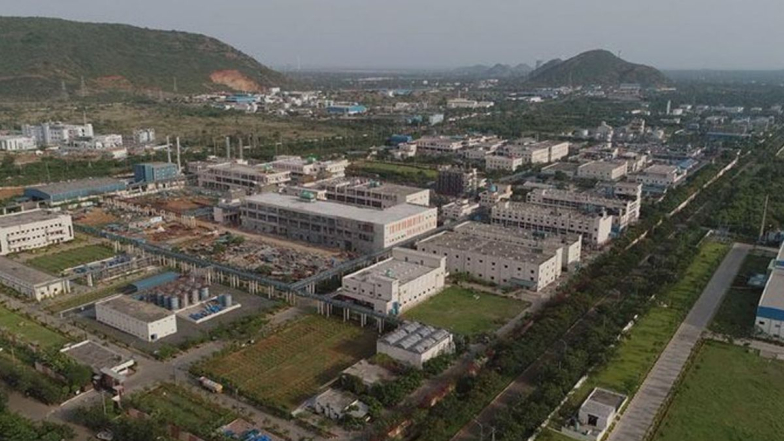 Anakapally Pharma Accident: అనకాపల్లిలో మరో ప్రమాదం.. పరవాడ సినర్జీస్‌ ఫార్మా లో రసాయనాలు కలుపుతుండగా ఘోరం.. నలుగురికి గాయాలు