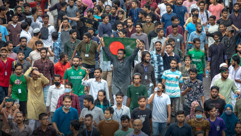 Bangladesh Violence: బంగ్లాదేశ్ లో మ‌రోసారి ర‌క్తపాతం, ఏకంగా 32 మంది మృతి, ఇంట‌ర్నెట్ సేవ‌లు బంద్