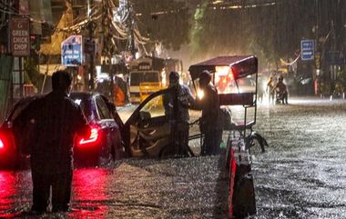 Delhi Rains: మళ్లీ ఢిల్లీని ముంచెత్తిన భారీ వర్షాలు,నీట మునిగిన కాలనీలు, రెడ్ అలర్ట్ జారీ, స్కూళ్లకు సెలవు, విమానాలు దారి మళ్లింపు, ఆగస్టు 5 వరకు వర్షాలు