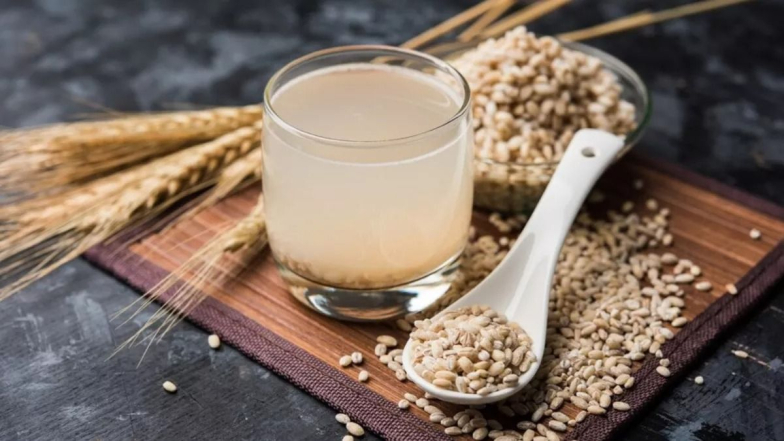 Health Tips: ప్రతిరోజు బార్లీ తీసుకోవడం వల్ల కలిగే ఆరోగ్య ప్రయోజనాలు తెలుసుకుందాం.