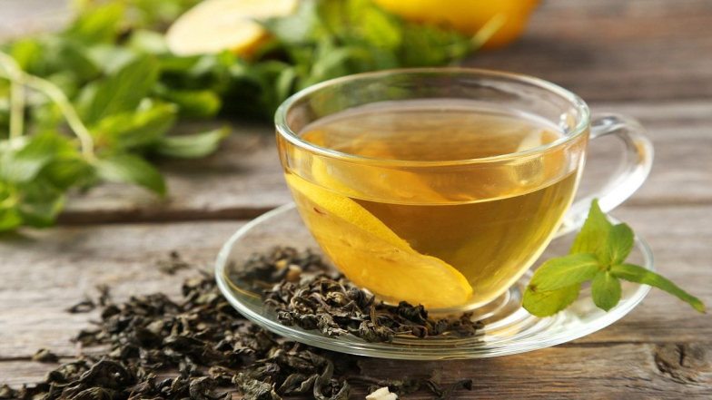 Health Tips: ఎన్ని మందులు వాడిన గొంతు నొప్పి దగ్గు తగ్గడం లేదా.. అయితే ఈ డికాషన్ తాగండి.
