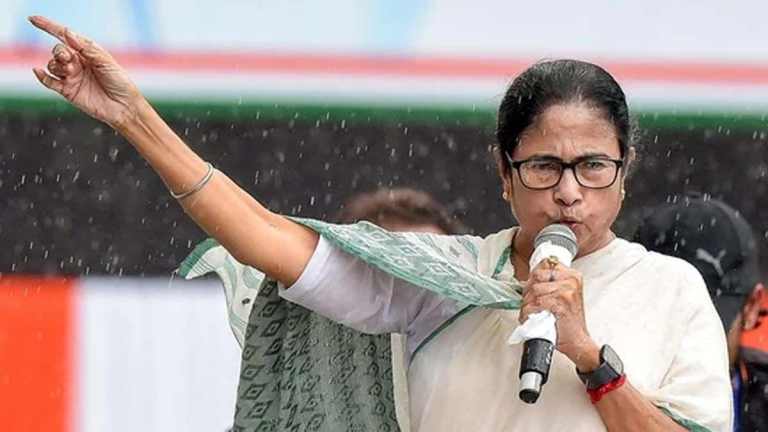 Mamata Banerjee: డాక్ట‌ర్ల‌ను బెదిరించ‌లేదు..బెంగాల్‌లో అరాచకం సృష్టిస్తోన్న బీజేపీ అని మండిపడ్డ సీఎం మమతా బెనర్జీ,డాక్టర్ల పోరాటం న్యాయమైనదే అని కామెంట్