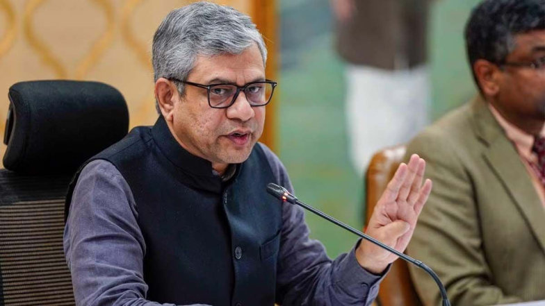 Ashwini Vaishnaw About New Rail Projects: తెలుగు రాష్ట్రాలకు కొత్త రైల్వే లైన్లు, బెంగాల్ టూ వరంగల్, భద్రాచాలం టూ తూర్పుగోదావరి కొత్త రైల్వే లైన్ల ఏర్పాటు, ఐదేళ్లలో పూర్తి చేస్తామన్న కేంద్రమంత్రి అశ్విని వైష్ణవ్