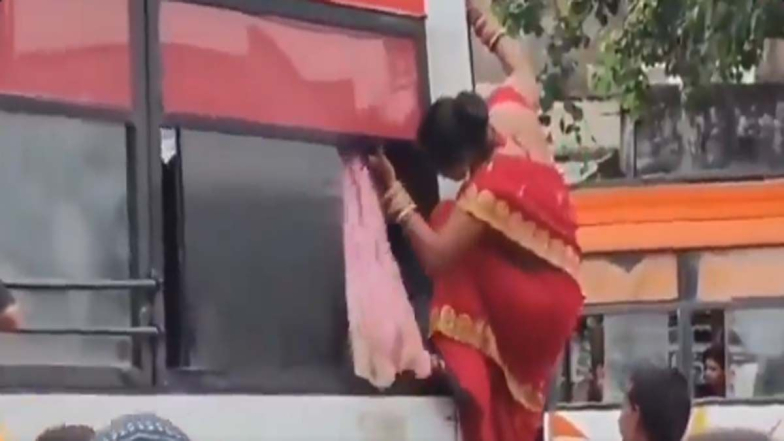 Viral Video: బస్సులో సీటు కోసం ఓ మహిళా ఏం చేసిందో చూడండి, ఏకంగా వెనుక సీటులో నుండి..చివరకు!