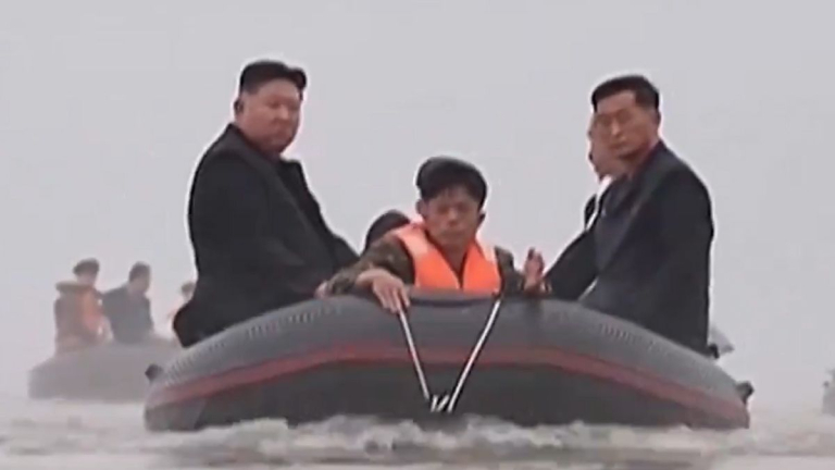 North Korea Floods: వరదలపై అధికారుల నిర్లక్ష్యం, 30 మందిని ఉరి తీయించిన నార్త్ కొరియా అధినేత కిమ్ జోంగ్ ఉన్, వీడియో ఇదిగో..