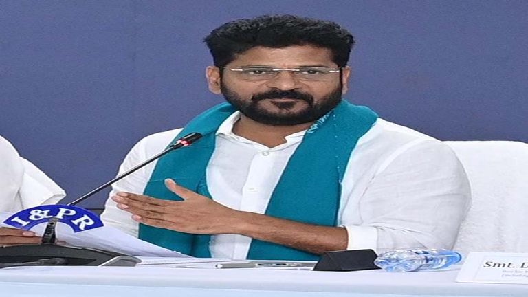 CM Revanth Reddy On Law And Order: శాంతి భద్రతలకు విఘాతం కల్పించే కుట్ర, హైదరాబాద్ బ్రాండ్ ఇమేజ్ దెబ్బతీసే కుట్రపై సీఎం రేవంత్ రెడ్డి సీరియస్, కఠిన చర్యలు తీసుకోవాలని డీజీపీకి ఆదేశం