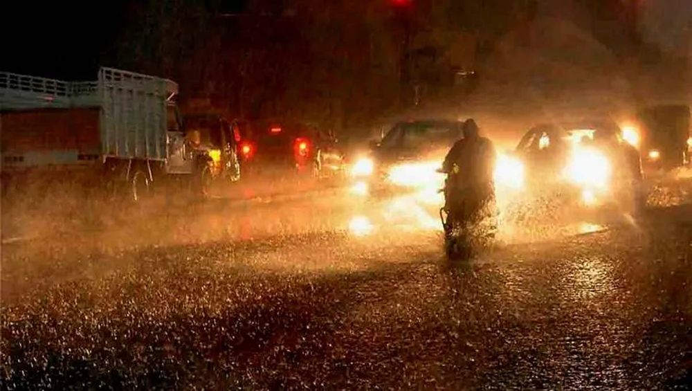 Hyderabad hit by sudden heavy rains(X).jpg