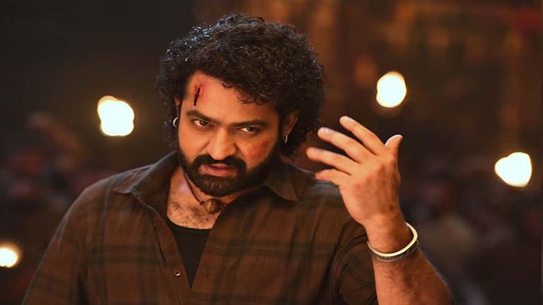 Jr NTR On Devara Movie: దేవర ప్రమోషన్స్‌లో బిజీగా ఎన్టీఆర్, తండ్రీకొడుకులుగా నేనే చేశానని వెల్లడి, వీడియో ఇదిగో