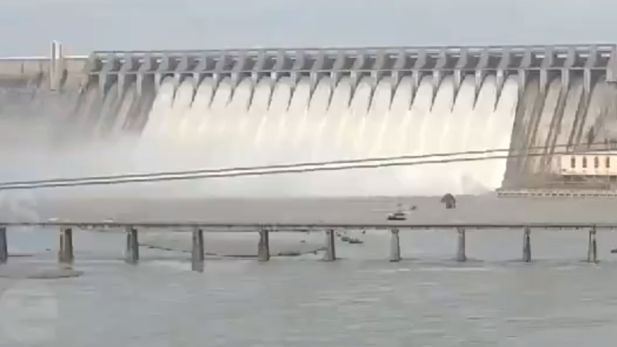 Nagarjuna Sagar: ఎగువ నుంచి ప్రవాహం.. నాగార్జున సాగర్ ప్రాజెక్ట్ 18 గేట్లు ఎత్తివేత.. వీకెండ్ కావడంతో సందడిగా పరిసరాలు