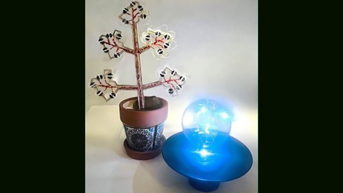 Artificial Plant Generates Electricity: కరెంటును ఉత్పత్తి చేసే కృత్రిమ మొక్క.. కార్బన్‌ డయాక్సైడ్‌ ను ఆక్సిజన్‌ గా మార్చగలదు కూడా.. అభివృద్ధి చేసిన అమెరికా శాస్త్రవేత్తలు