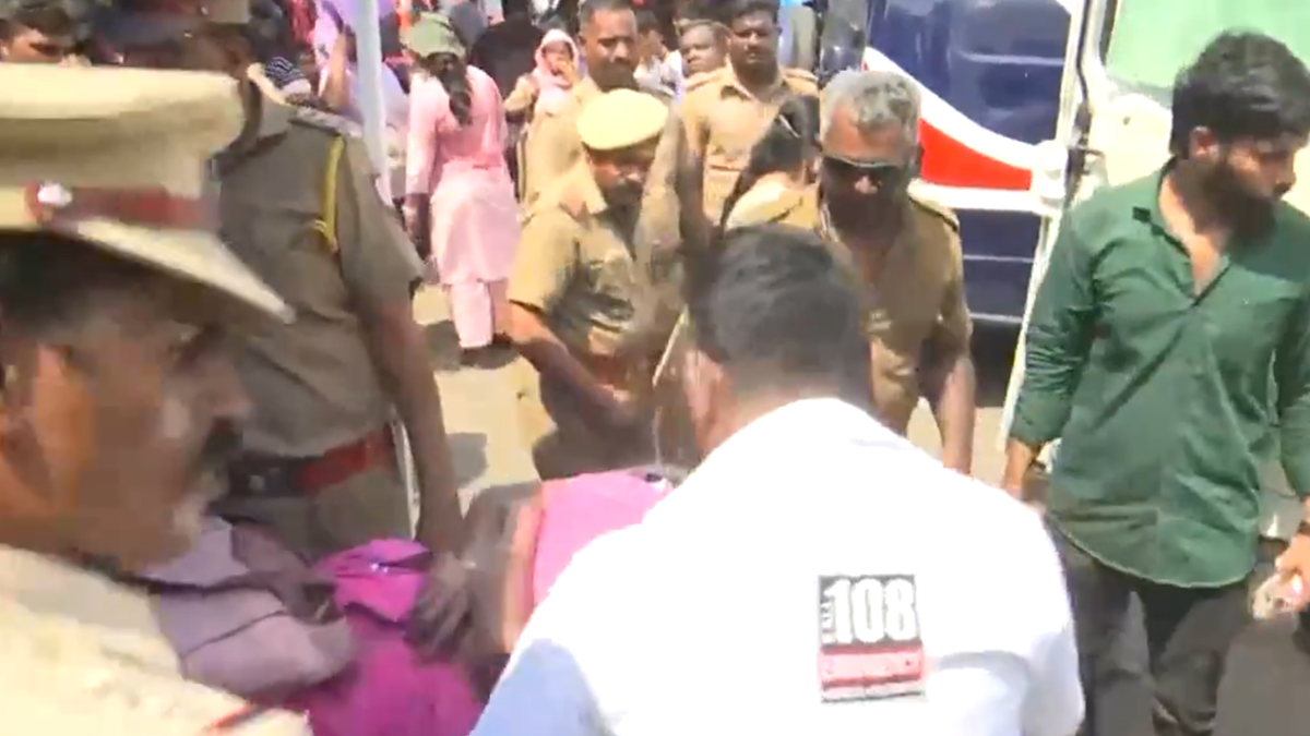 Chennai Air Show Stampede: చెన్నై ఎయిర్ షోలో విషాదం, ల‌క్ష‌లాది మంది త‌ర‌లిరావ‌డంతో తొక్కిస‌లాట‌, వంద‌లాది మందికి అస్వ‌స్థ‌త‌, న‌లుగురుమృతి