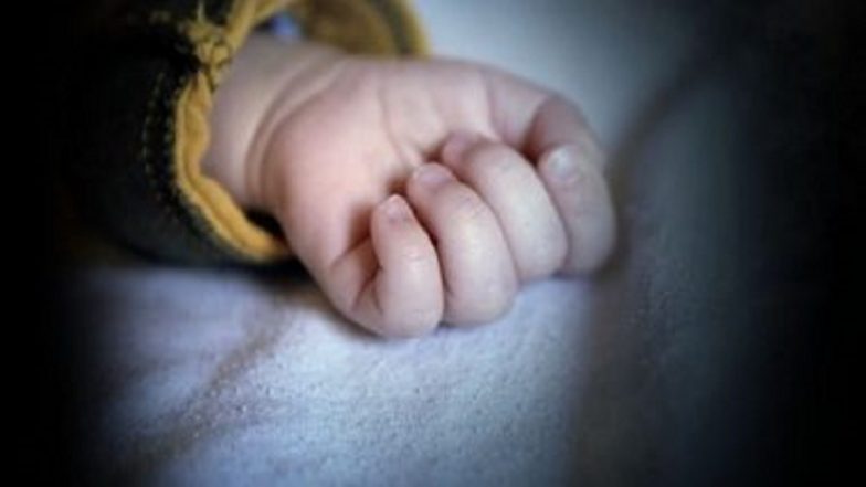 Mainpuri Infant Death: యూపీలో దారుణం, పుట్టిన బిడ్డను చూపించాలంటే రూ. 5 వేలు డిమాండ్ చేసిన నర్సు, తల్లి పాలు లేక పరిస్థితి విషమించి మృతి చెందిన పసిబిడ్డ