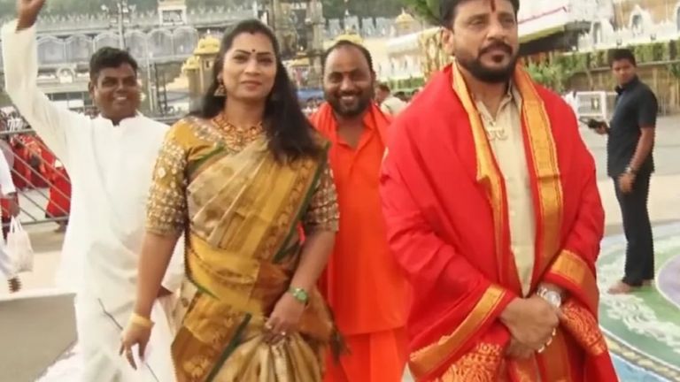 Divvela Madhuri: పవన్ కళ్యాణ్‌పై పోలీసులకు ఫిర్యాదు చేసిన దివ్వెల మాధురి, రెండేళ్ల క్రితం దువ్వాడపై పవన్ కళ్యాణ్ అనుచిత వ్యాఖ్యలు చేశారని ఆరోపణలు