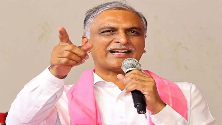 Harishrao: రోడ్డెక్కిన ప్రజాపాలన దరఖాస్తులు...సైబర్‌ మోసగాళ్ల చేతికి ఈ వివరాలు చిక్కితే ప్రజల పరిస్థితి ఏంటి?..హరీశ్ రావు ప్రశ్న