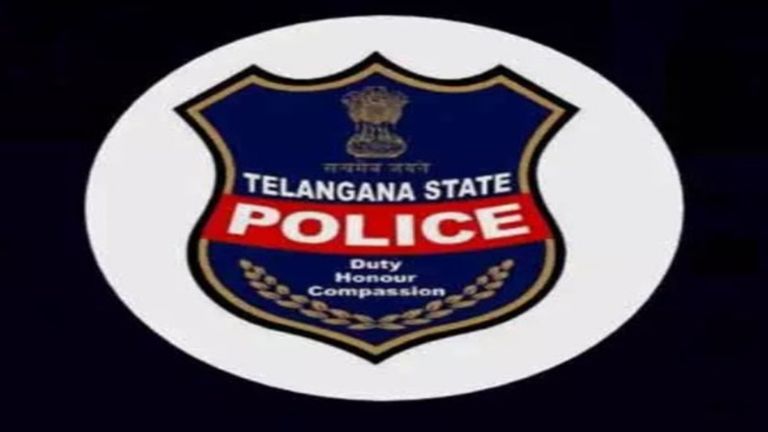 Telangana Police: తెలంగాణ పోలీస్ బ్యాడ్జిల్లో మార్పు, తెలంగాణ స్టేట్ పోలీస్ స్థానంలో తెలంగాణ పోలీస్, TSSP స్థానంలో TGSPగా మార్చాలని ఆదేశాలు..