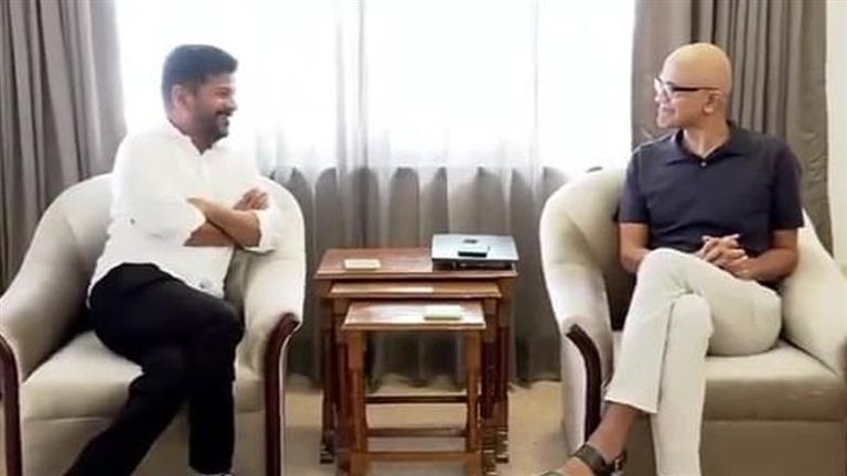 Satya Nadella Meets CM Revanth Reddy: వీడియో ఇదిగో, మైక్రోసాఫ్ట్‌ సీఈవో సత్య నాదెళ్లతో సీఎం రేవంత్‌రెడ్డి భేటీ, స్కిల్‌ యూనివర్సిటీ గురించి చర్చలు..