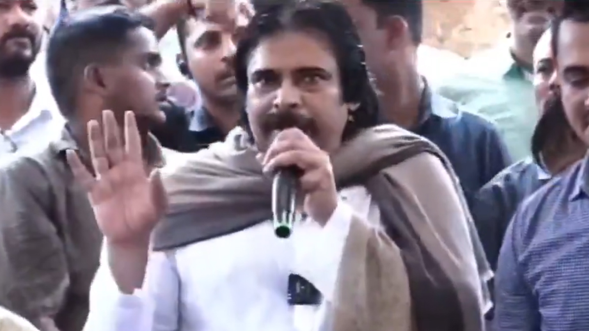 Pawan Kalyan Welcome Film Industry To AP: ఏపీలో షూటింగ్స్ చేయండి! సినీ ఇండస్ట్రీకి ప‌వ‌న్ క‌ల్యాణ్ ఆహ్వానం, అల్లు అర్జున్ పై రేవంత్ వ్యాఖ్య‌ల నేప‌థ్యంలో ప్రాధాన్య‌త సంత‌రించుకున్న కామెంట్స్