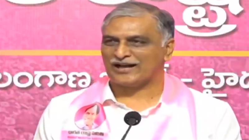 Ex Minister Harishrao Under House Arrest: మాజీ మంత్రి హరీశ్‌ రావు గృహ నిర్బంధం‌.. కోకాపేటలో భారీగా మోహరించిన పోలీసులు.. ఎందుకంటే?? (వీడియో)