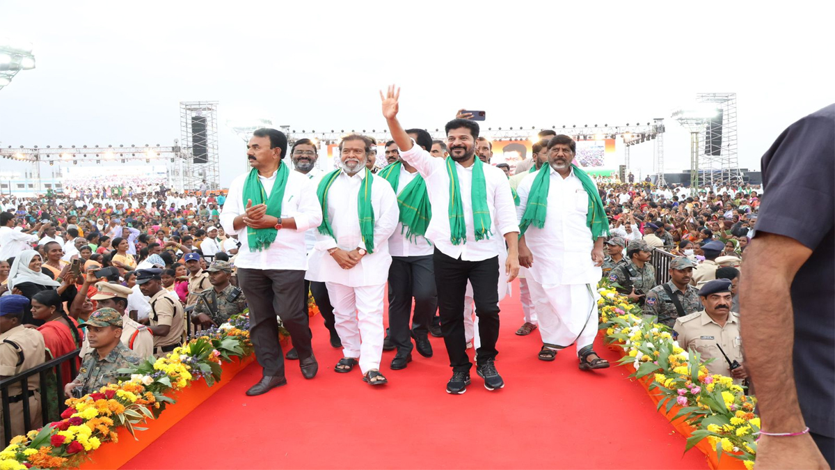 CM Revanth Reddy: పాలమూరును అభివృద్ధి చేయకపోతే చరిత్ర క్షమించదు, రైతు కుటుంబాలకు 21 వేల కోట్ల రూపాయల రుణమాఫీ.. , రైతు సంక్షేమంపై చర్చకు రావాలని కేసీఆర్‌కు సీఎం రేవంత్ సవాల్