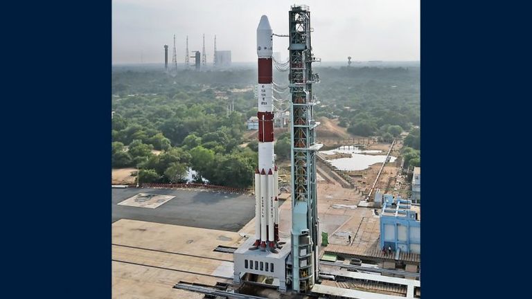 ISRO Proba 3 Mission Launched Successfully: వీడియో ఇదిగో, శ్రీహరి కోట నుంచి నిప్పులు చిమ్ముకుంటూ నింగిలోకి పీఎస్ఎల్వీ-సి59, ప్రోబా-3 ఉపగ్రహాలను మోసుకెళ్లిన రాకెట్