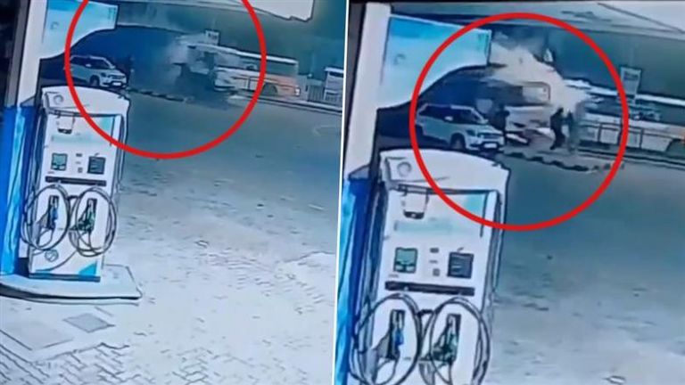 Accident Caught on Camera: కెమెరాకు చిక్కిన ఘోర రోడ్డు ప్రమాదం, వేగంగా వెళ్తూ కారును ఢీకొట్టిన ట్రక్కు, ఒకరు మృతి