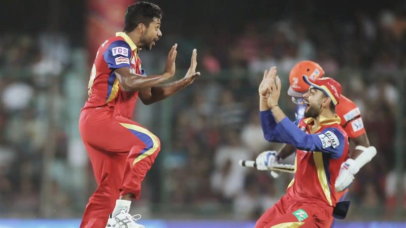 Varun Aaron Announces Retirement: అంతర్జాతీయ క్రికెట్‌కు రిటైర్మెంట్ ప్రకటించిన భారత ఫాస్ట్ బౌలర్ వరుణ్ ఆరోన్, అన్ని ఫార్మాట్ల నుండి వైదొలుగుతున్నట్లు ప్రకటన