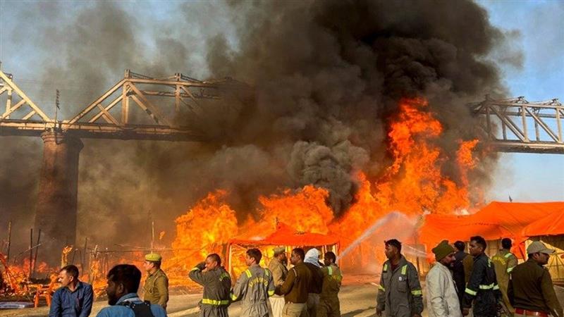 Maha Kumbh Mela 2025 Fire: మహా కుంభమేళాలో మళ్లీ అగ్నిప్రమాదం, అగ్నిప్రమాదాలు జరగడం ఇది ఏడోసారి, సెక్టార్ 18, 19 మధ్య ఉన్న అనేక మండపాల్లో మంటలు