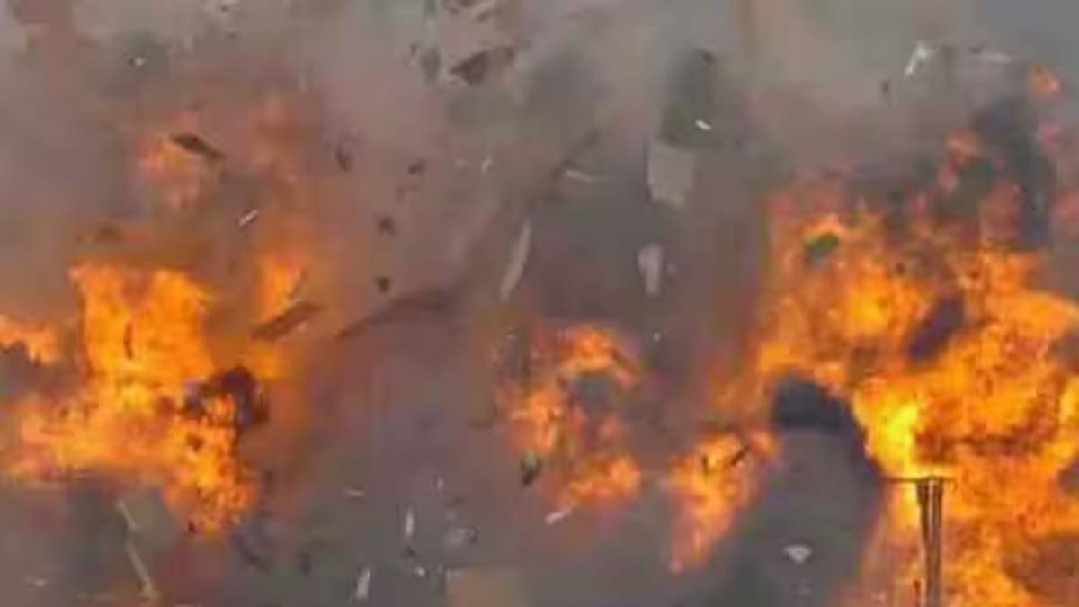 Gujarat Blast: గుజరాత్‌లో భారీ పేలుడు, భరూచ్ జిల్లాలో ఔషధ కర్మాగారంలో బాయిలర్ పేలుడుతో భారీ అగ్ని ప్రమాదం, ఇద్దరు మృతి, మరో 20 20 మందికి గాయాలు