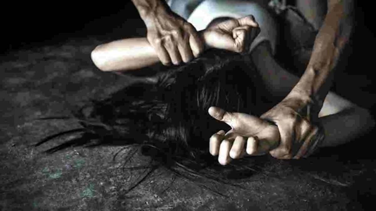 Assam Horror: అస్సాంలో దారుణం, పిల్లల ముందే తల్లిని మంచానికి కట్టేసి అత్యాచారం, అంతటితో ఆగక అక్కడ యాసిడ్ పోసి పరార్, కేసు నమోదు చేసుకున్న పోలీసులు