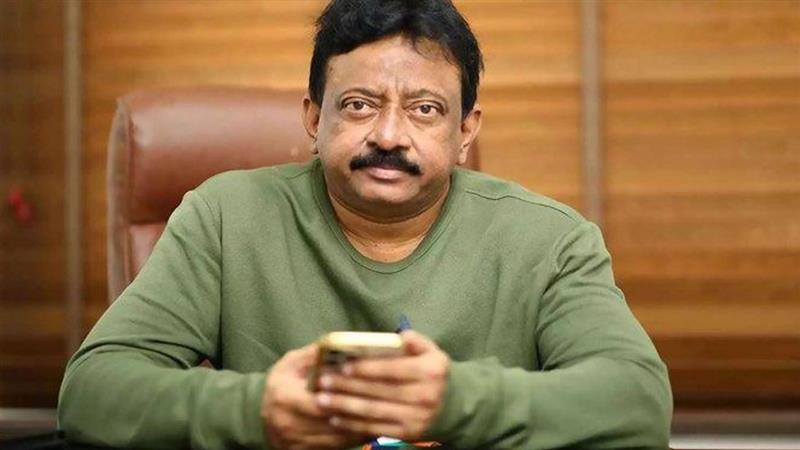 Police Notices To Ram Gopal Varma: దర్శకుడు రామ్‌గోపాల్ వర్మకు మరోసారి పోలీసుల నోటీసులు... ఫిబ్రవరి 4న విచారణకు రావాలని ఆర్జీవీకి ఒంగోలు పోలీసుల వాట్సాప్