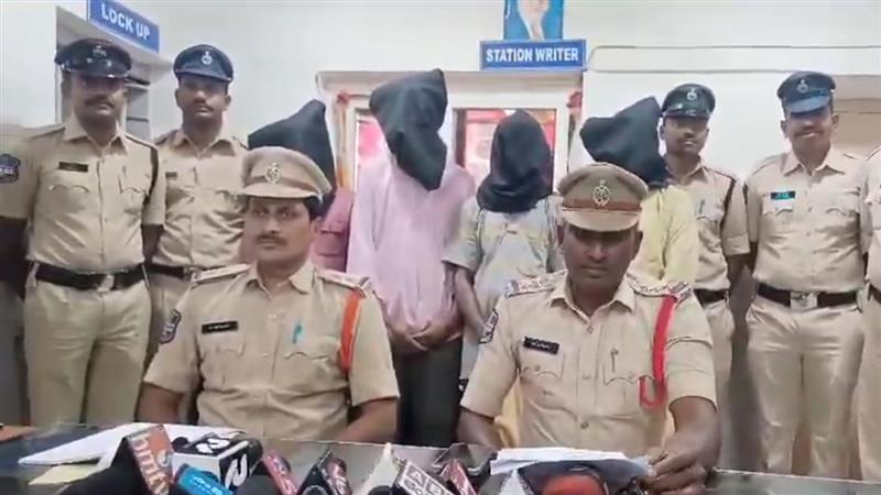 Telangana: షాకింగ్..అప్పు డబ్బులు ఇస్తామని కిడ్నాప్, హైదరాబాద్‌కు పిలిపించుకుని రూ.10 లక్షలు డిమాండ్ చేసిన దుండగులు, 8 గంటల్లోనే కేసు చేధించిన పోలీసులు