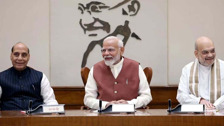 Union Cabinet Meet: ప్రధానమంత్రి నరేంద్ర మోదీ అధ్యక్షతన కేంద్ర కేబినెట్ సమావేశం..పలు ప్రాజెక్టులకు నిధులు, కొత్త పథకాలపై చర్చించే అవకాశం