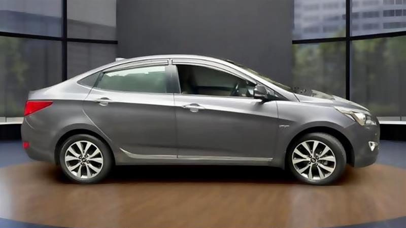 Big Discount On Hyundai Verna: కొత్త కారు కొనాలనుకుంటున్నారా? ఈ మోడల్‌పై ఏకంగా రూ. 75వేల వరకు డిస్కౌంట్, ఇంకెందుకు ఆలస్యం