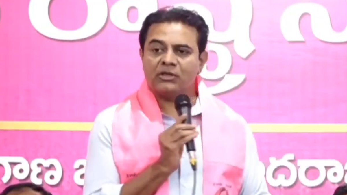 KTR Slams CM Revanth Reddy: కేసీఆర్ పార్టీని ఖ‌తం చేయడానికి బీజేపీ, కాంగ్రెస్ పార్టీ ఒక్కటయ్యారు, సంచలన వ్యాఖ్యలు చేసిన కేటీఆర్, వీడియోలు ఇవిగో..