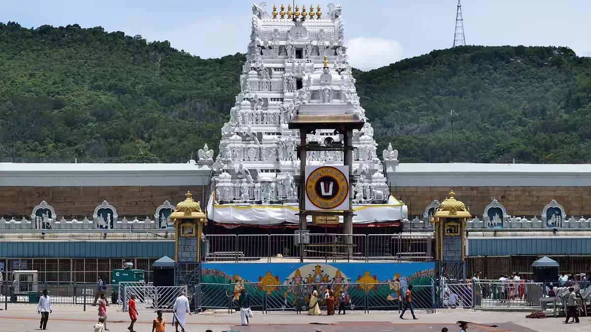 Hyderabad-Tirupati Flight Fares: ఒక్క గంట ప్రయాణానికి రూ. 24 వేల టికెట్.. హైదరాబాద్-తిరుపతి ఫ్లైట్ ఛార్జీలు షాక్.. ఒక్కసారిగా పెరగడం వెనుక కారణమిదే..