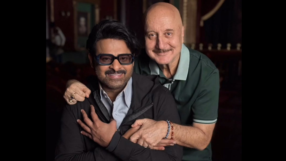 Anupam Kher Joins Prabhas' Fauji: ప్రభాస్ ఫౌజీలో కీలకపాత్రలో అనుప‌మ్ ఖేర్, సోష‌ల్ మీడియా వేదిక‌గా ప్రకటించిన బాలీవుడ్ నటుడు