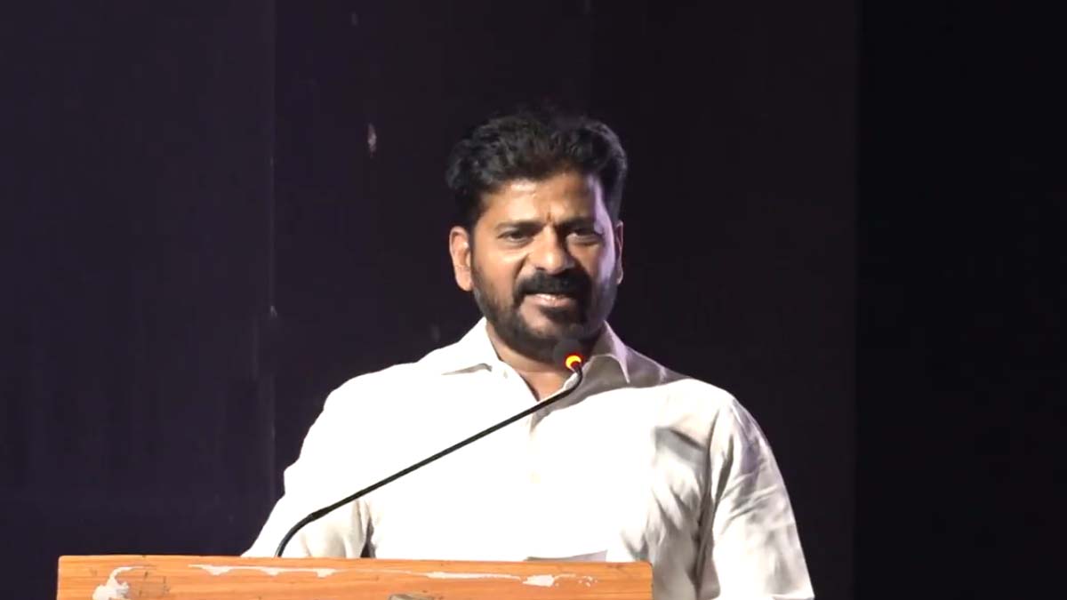 CM Revanth Reddy: నరేంద్ర మోడీ పుట్టుకతో బీసీ కాదు...సీఎం రేవంత్ రెడ్డి సంచలన కామెంట్, మోడీ మనస్తత్వం బీసీలకు వ్యతిరేకమని సంచలన ఆరోపణలు