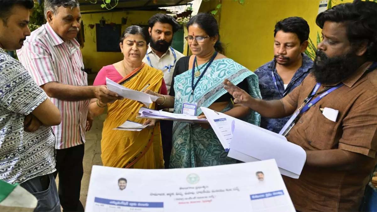 Telangana Caste Census Resurvey: తెలంగాణ సమగ్ర కులగణన రీసర్వే ప్రారంభం..టోల్ ఫ్రీ నెంబర్ ఏర్పాటు, ప్రజాపాలన సేవా కేంద్రాల్లోనూ దరఖాస్తులు ఇవ్వొచ్చు