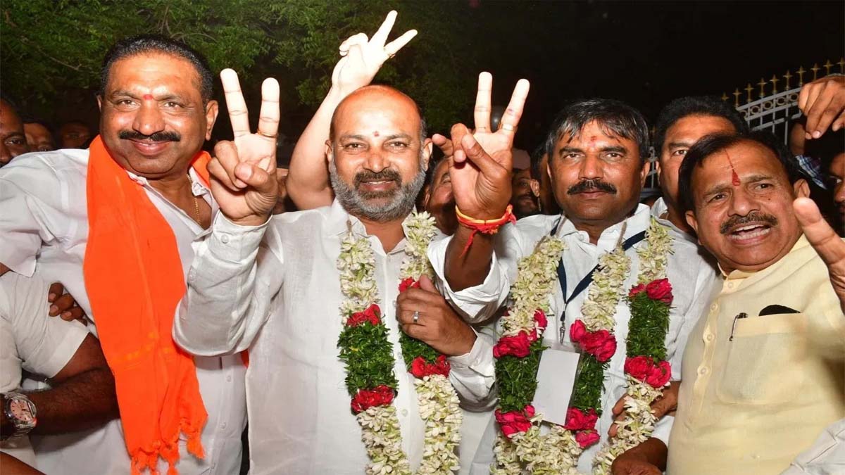 Karimnagar Graduate MLC Election: కాంగ్రెస్ అభ్యర్థి నరేందర్‌రెడ్డిపై బీజేపీ అభ్యర్థి అంజిరెడ్డి గెలుపు.. రెండో ప్రాధాన్యత ఓట్ల లెక్కింపులో విజయం సాధించిన అంజిరెడ్డి