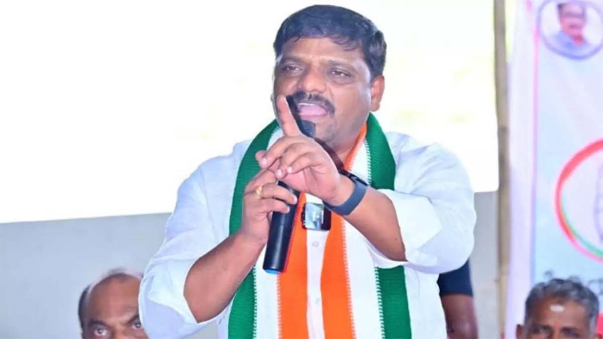 Congress Suspends Teenmaar Mallanna: కాంగ్రెస్ పార్టీ నుండి తీన్మార్ మల్లన్న సస్పెండ్.. పార్టీ వ్యతిరేక కార్యకలాపాలకు పాల్పడుతున్న నేపథ్యంలో నిర్ణయం తీసుకున్న క్రమశిక్షణ సంఘం