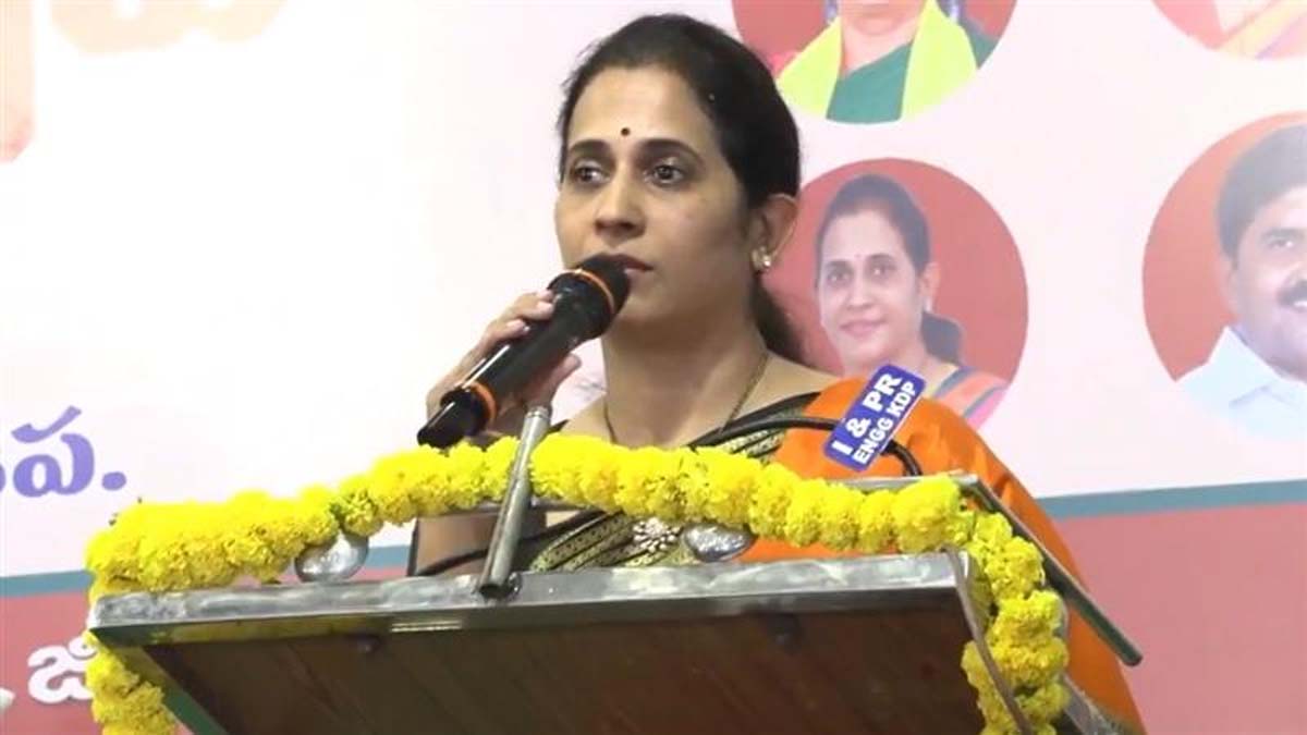 Andhra Pradesh: ఎవరైనా అసభ్యకరంగా ప్రవర్తిస్తే ఎదురుదాడి చేయండి.. పోలీసులపై ఆసక్తికర వ్యాఖ్యలు చేసిన టీడీపీ ఎమ్మెల్యే మాధవిరెడ్డి