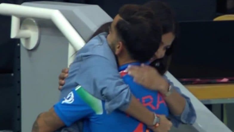 Kohli Hugs Anushka Sharma: వీడియో ఇదిగో, విరాట్ కోహ్లీని కౌగిలించుకున్న అనుష్క శర్మ, ఛాంపియన్స్ ట్రోఫీ 2025 కైవసం చేసుకున్న భారత్