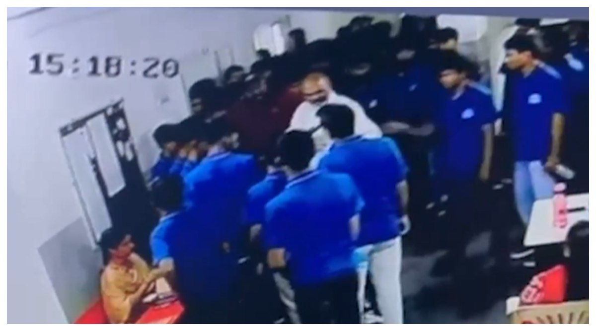 Hyderabad: దారుణం.. ఇంటర్ విద్యార్థిపై ఫ్లోర్ ఇన్ఛార్జ్ దాడి.. విరిగిన దవడ ఎముక, గడ్డి అన్నారం నారాయణ జూ.కాలేజీలో ఘటన, వీడియో ఇదిగో..
