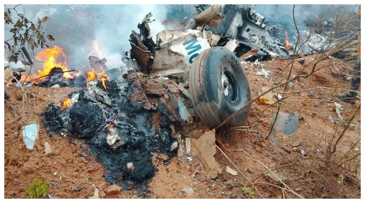 Kenya Plane Crash: కెన్యాలో ఘోర విమాన ప్రమాదం, కొండ ప్రాంతంలో కుప్పకూలిన టూరిస్టుల‌తో వెళ్తున్న ఫ్టైట్, 12 మంది మృతి చెందినట్లుగా వార్తలు, వీడియో ఇదిగో..